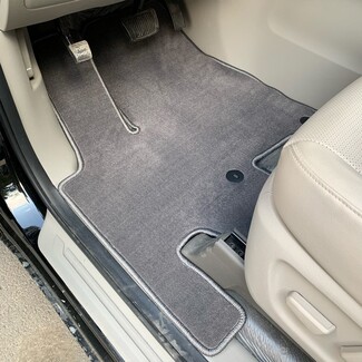 Ворсовые коврики на KIA Carnival III 7 мест 2014 - 2021 в Пензе Ворсовые коврики на KIA Carnival III 7 мест 2014 - 2021 в Пензе