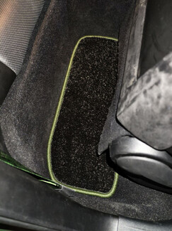 Ворсовые коврики на Dodge Challenger III 2008 - 2023 в Пензе Ворсовые коврики на Dodge Challenger III 2008 - 2023 в Пензе