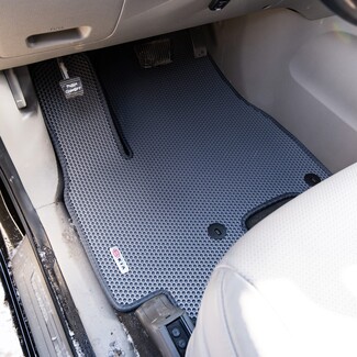 Ворсовые коврики на KIA Carnival III 7 мест 2014 - 2021 в Пензе Ворсовые коврики на KIA Carnival III 7 мест 2014 - 2021 в Пензе