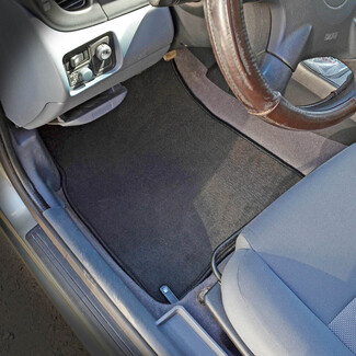 Ворсовые коврики на Nissan Almera 2 (N16) 2000 - 2006 в Пензе Ворсовые коврики на Nissan Almera 2 (N16) 2000 - 2006 в Пензе