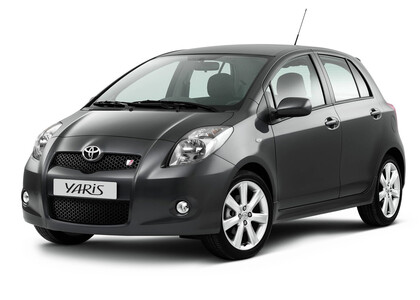 Коврики на Toyota Yaris II 2005 - 2011 в Пензе