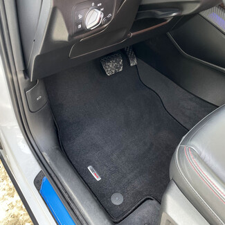 Ворсовые коврики на Audi Q2L 2016 - 2026 в Пензе Ворсовые коврики на Audi Q2L 2016 - 2026 в Пензе