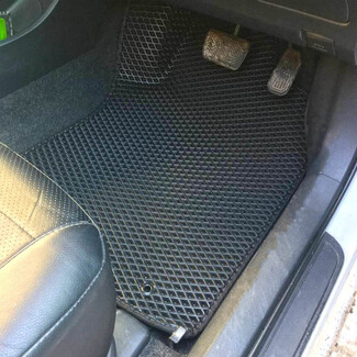 Ворсовые коврики на Toyota Corolla Axio (E14) 2006 - 2012 в Пензе Ворсовые коврики на Toyota Corolla Axio (E14) 2006 - 2012 в Пензе