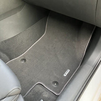 Ворсовые коврики на Skoda Superb III 2015 - 2026 в Пензе Ворсовые коврики на Skoda Superb III 2015 - 2026 в Пензе