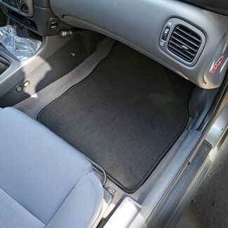 Ворсовые коврики на Nissan Almera 2 (N16) 2000 - 2006 в Пензе Ворсовые коврики на Nissan Almera 2 (N16) 2000 - 2006 в Пензе